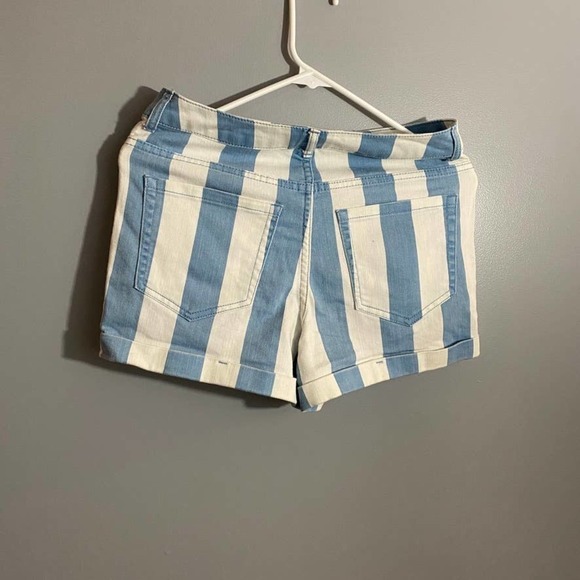 Forever 21 Striped Jean Shorts Size 27 - Picture 4 of 5